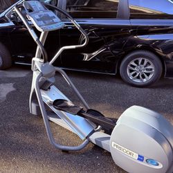PRECOR EFX ELLIPTICAL CROSS TRAINER