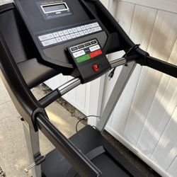 Treadmill 