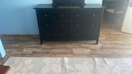 Dresser with Mirror $40