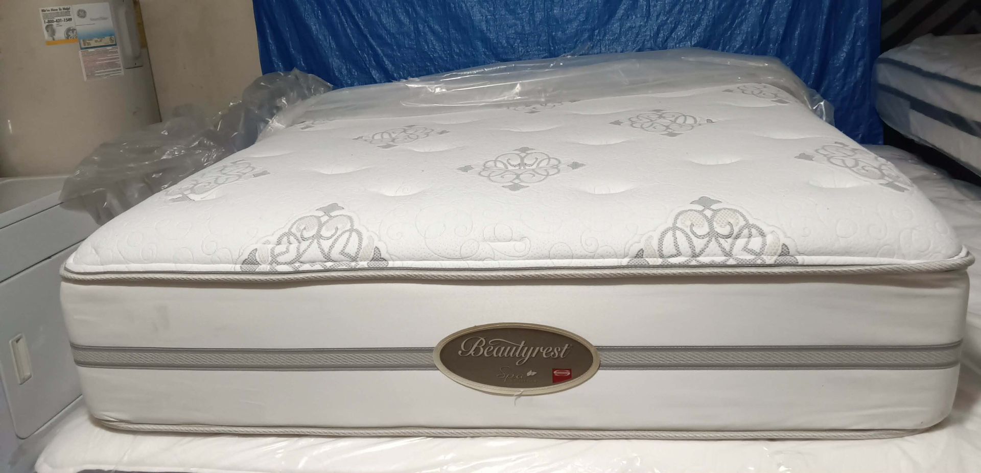 Full Size Mattress (Colchón Full Size)