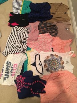 Women or junior bundle shirts size small