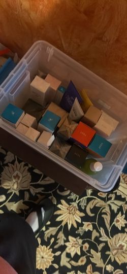 JAFRA Cosmetics Lot Mixed  10$ each brand new just overstock trying to get rid off
