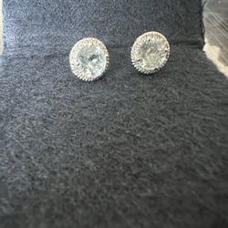 14kt Gold Diamond Earrings 