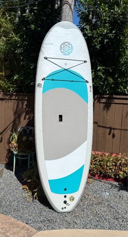 9’ sup or surfboard A soft hard board. Stand up paddle