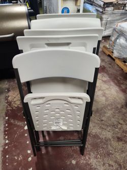 Lifetime
Almond Resin Seat Metal Frame Folding Chair
