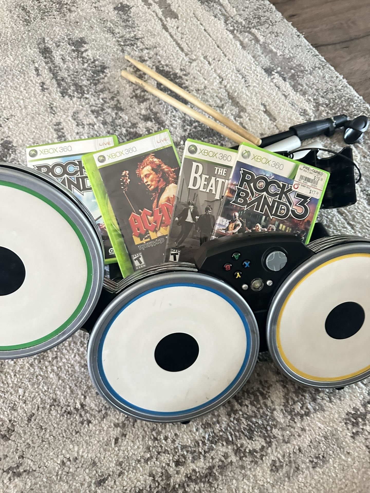 Rock Band Drum Set With Mike And Stand Includes 4 Games