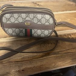 Gucci Crossbody 