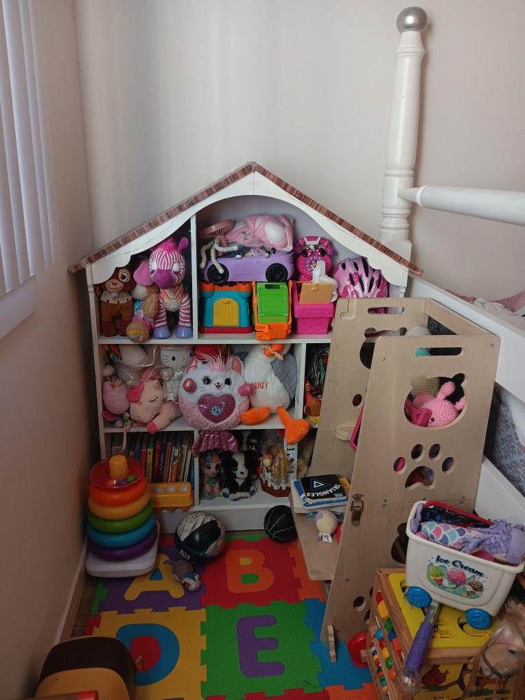 Doll House