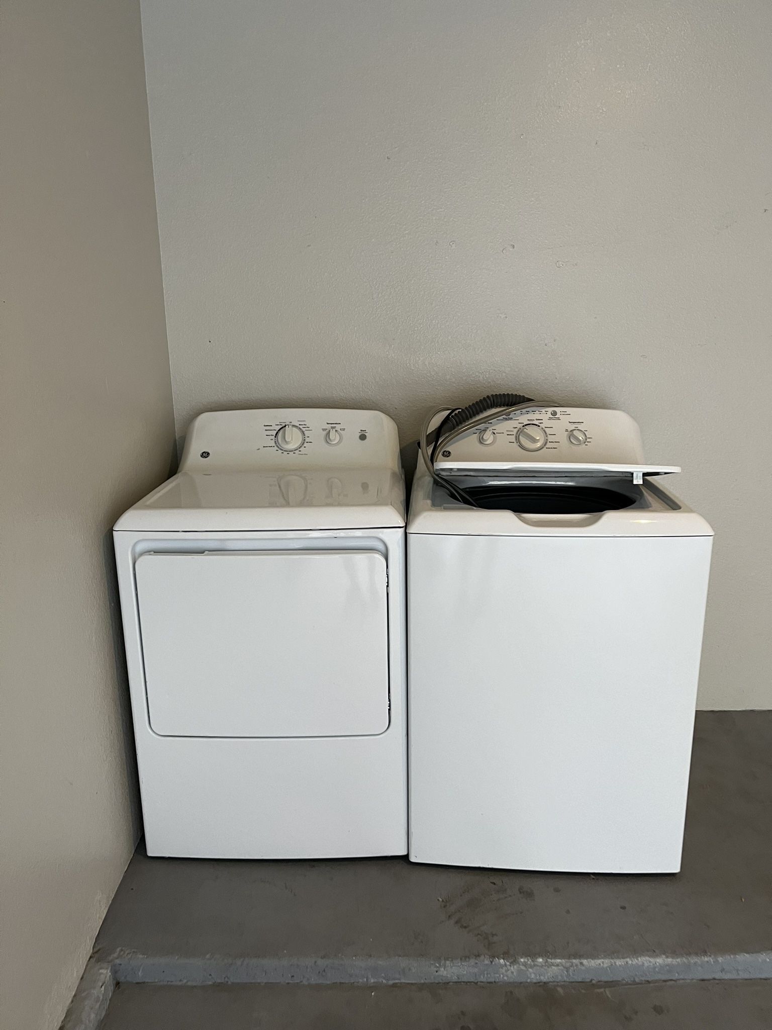 GE Washer and Gas Dryer Set