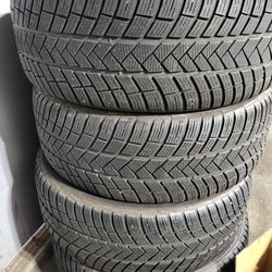265/50/20 Winter Tires/All Season