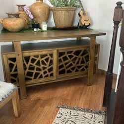 TV Stand / Console Table 