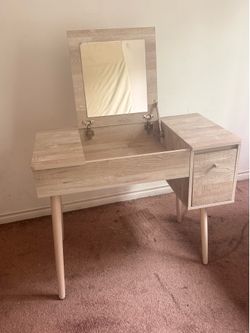 Vanity desk combo- Clean no dents or stains