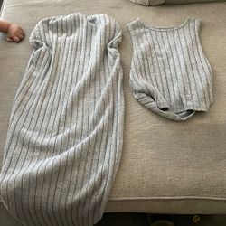 Maternity clothes 