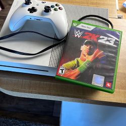 Xbox With Controller 