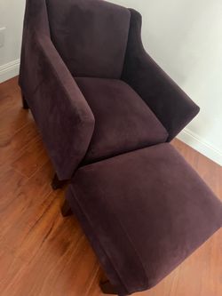 Accent Chair + Ottoman – Velvet Style