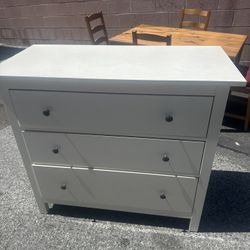 3 Drawer Dresser 
