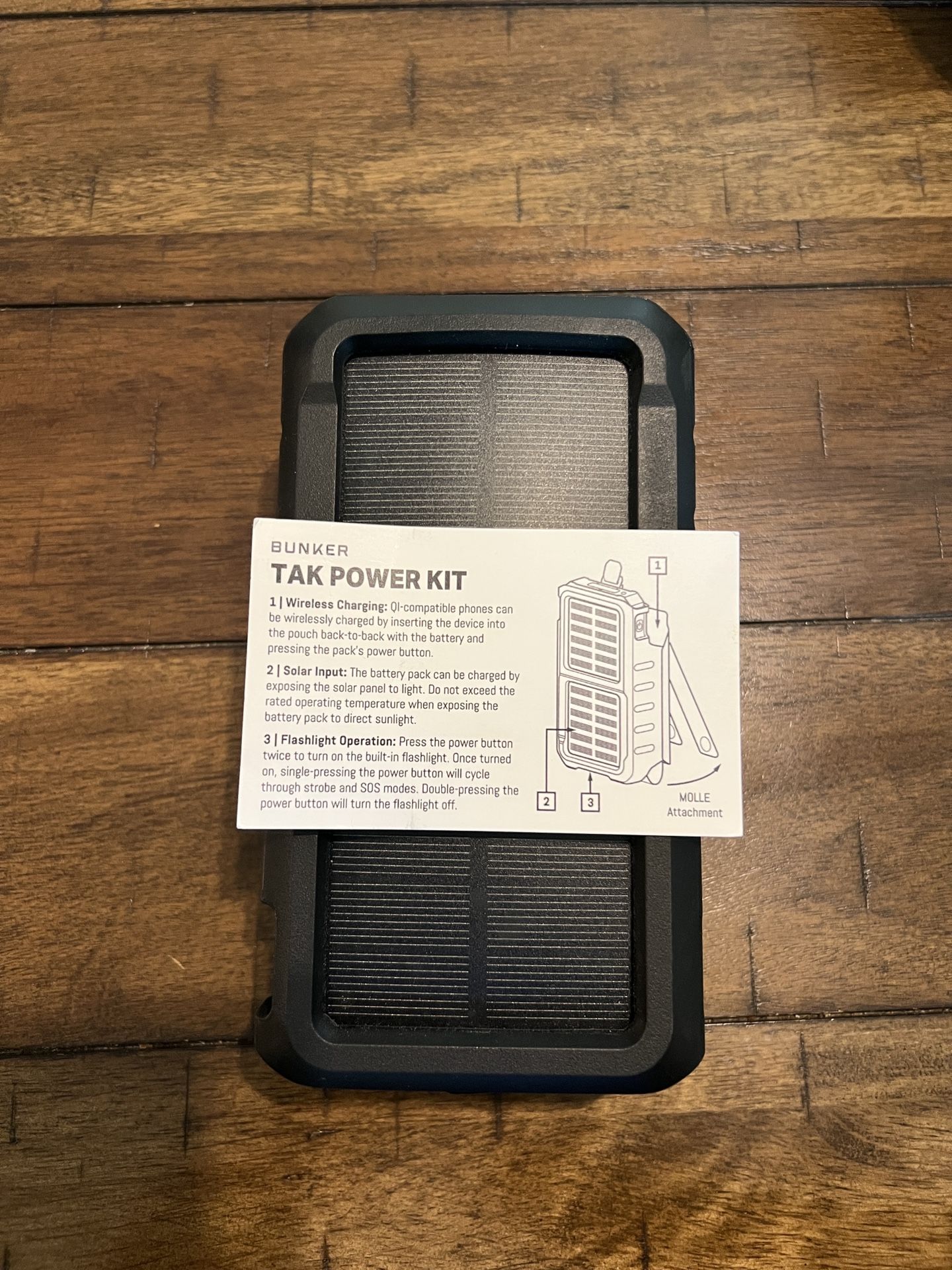 Bunker Tak Power Kit Solar Power Phone Charger