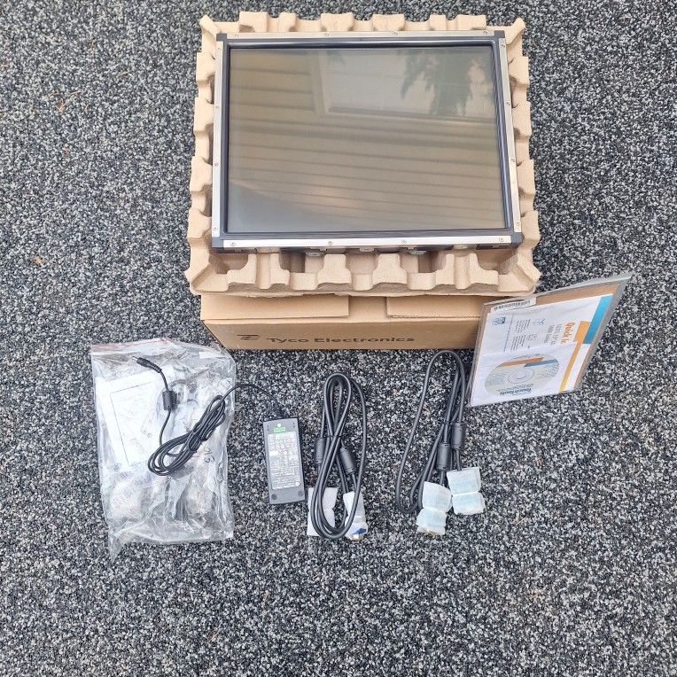 Computer Monitor 15 Inch