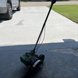 Weed Eater 8.5-in Gas Lawn Edger