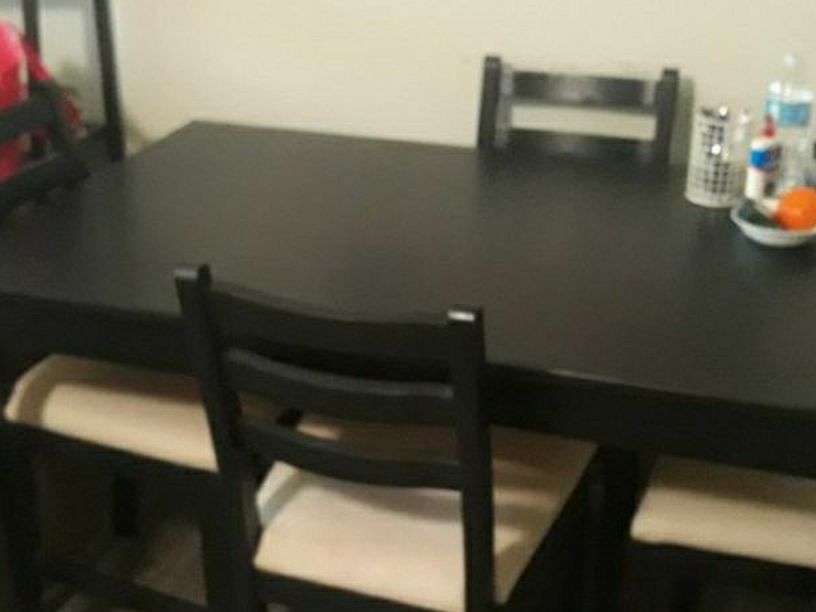 4 Pc Dark Wood Dining Table