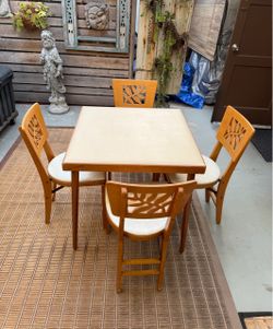 1953 Stakmore Bridge table set with 4 chairs and additional folding round top