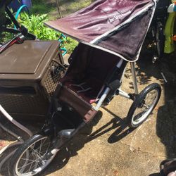 Nice lightweight jogging stroller only $50 firm