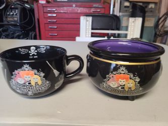 Disney hocus pocus cup and cauldron