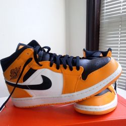 Air Force 1s - Yellow