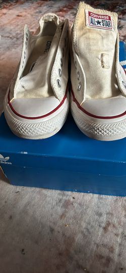 Converse All Stars Size 6.5 women’s