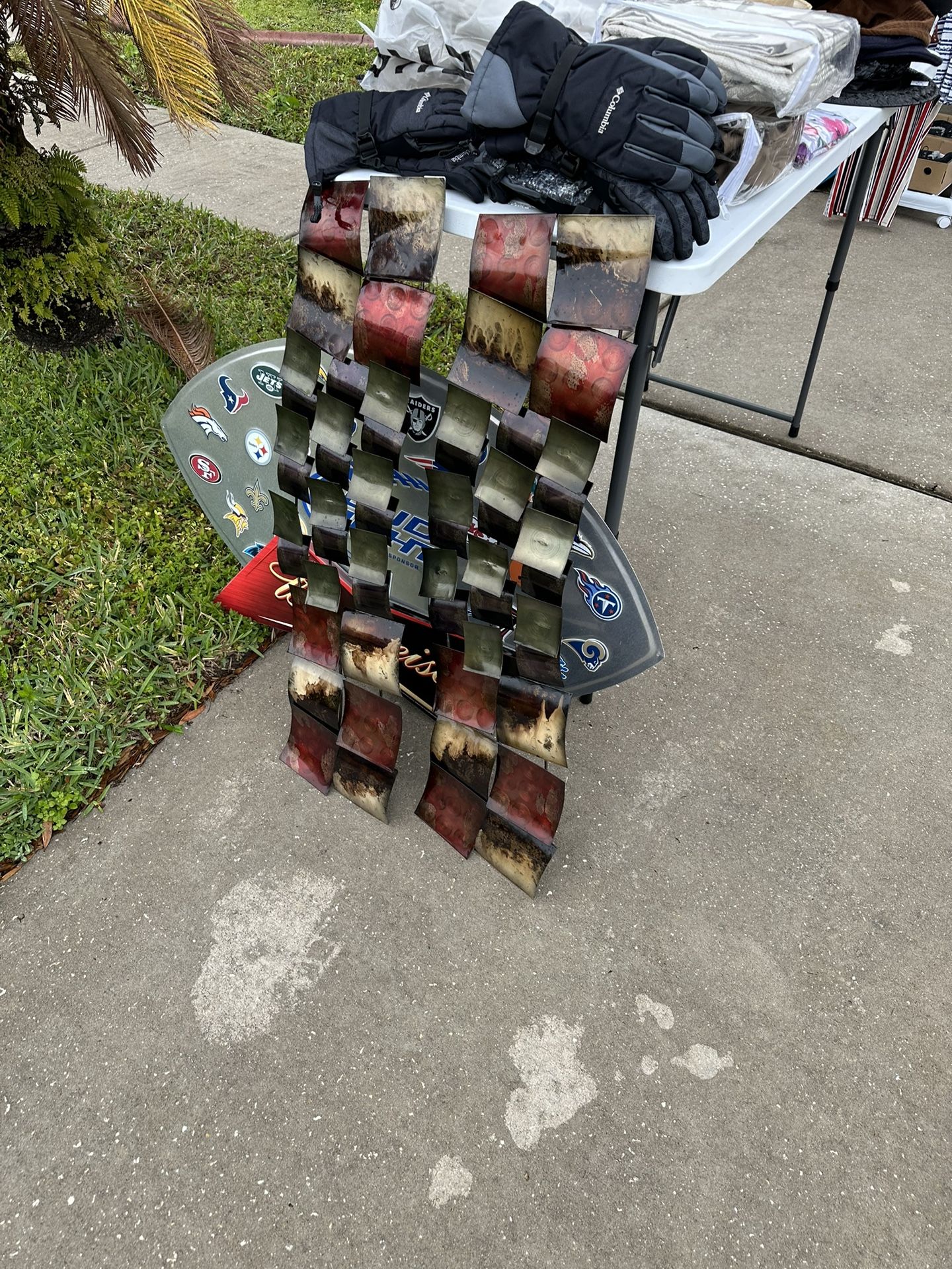 2 Decor metal signs 10 x 41 each