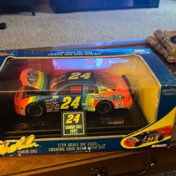 1995 Racing Champions 1:24 Jeff Gordon Dupont Signature Series Diecast Stock Car