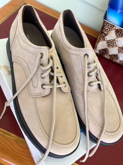 Easy Spirit Esmorro SandDune Nubuck (Sz 9.5M)