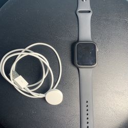 Apple Watch SE 44mm