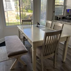Dining Table Set