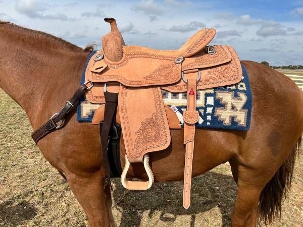 Saddle