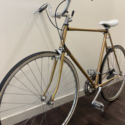 Vintage Raleigh Road Bike (58cm)