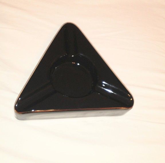 Craftsman's Bench Trident Ashtray