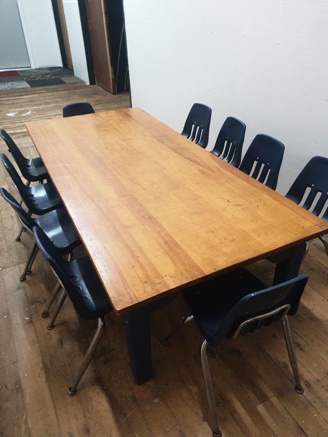 DAYCARE CHILDREN HEIGHT TABLES AND CHAIRS (HOME42)