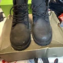New Little Boy Timberlands Size 9 1/2