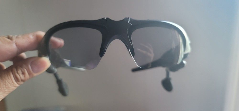 Motorcycle Glasses With Blootooth Earbuds **