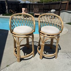 Barstools with cushions