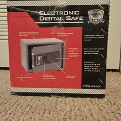 Electronic Digital Safe - One cubic foot - New In Box