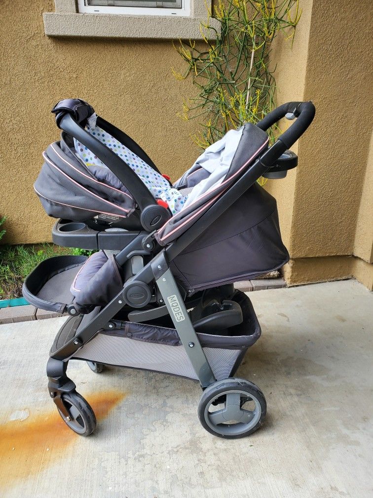 Graco Stroller And Car seat with Base