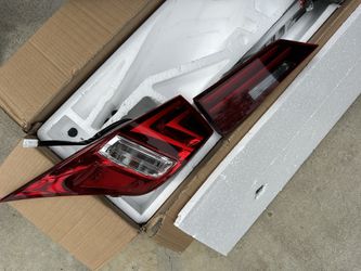 Lexus IS tail lights