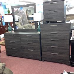 💥HUGE Blowout Furniture Sale!💥4PC Bedroom SET! $50 Down Takes It Home Today!
