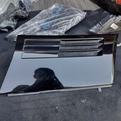 1995 Mercedes Benz Sl500 Right Fender Trim Molding 