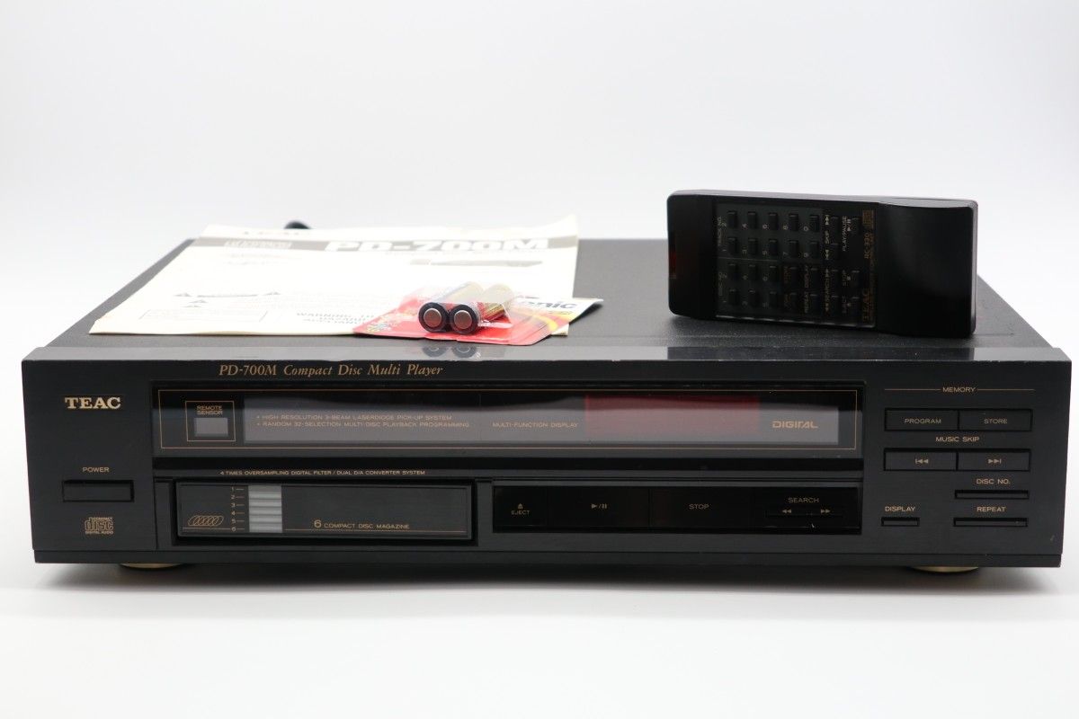 Teac PD-700M 6 Disc CD Player Changer With Remote & Manual - Tested - Japan Made