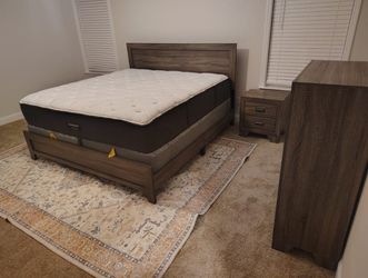 BRAND NEW 4PC BEDROOM SET! QUEEN $645! KING $699!!