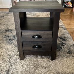 End Table/  Nightstand 