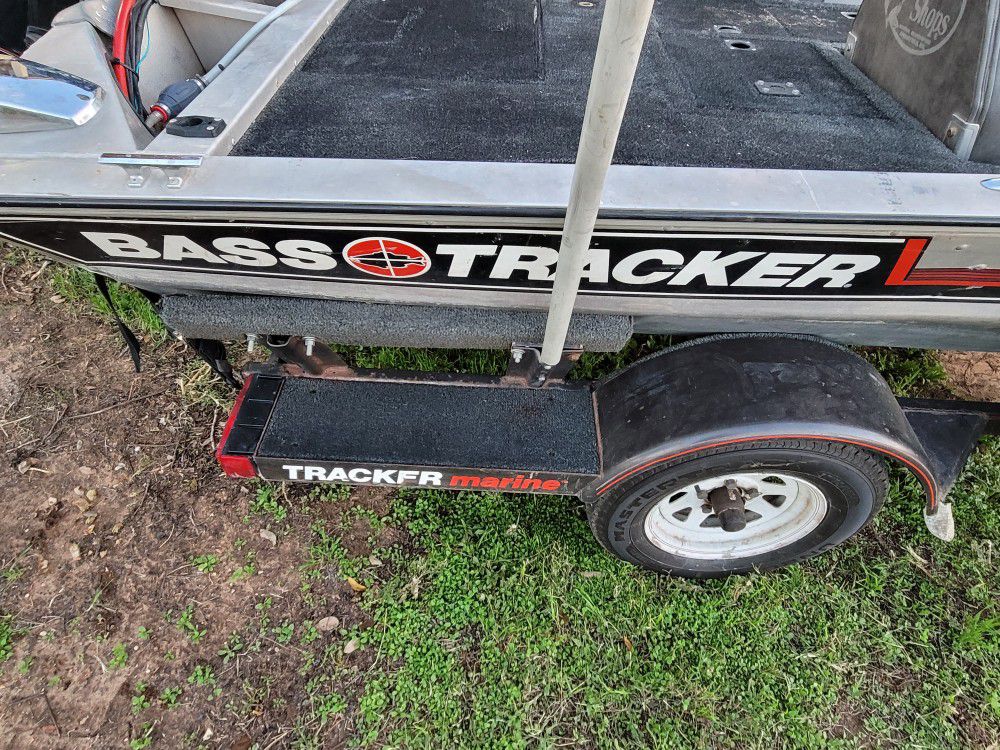 1988 Tracker Tracker